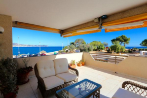 Apartment in Calpe with 3 bedrooms and 2 bathrooms.